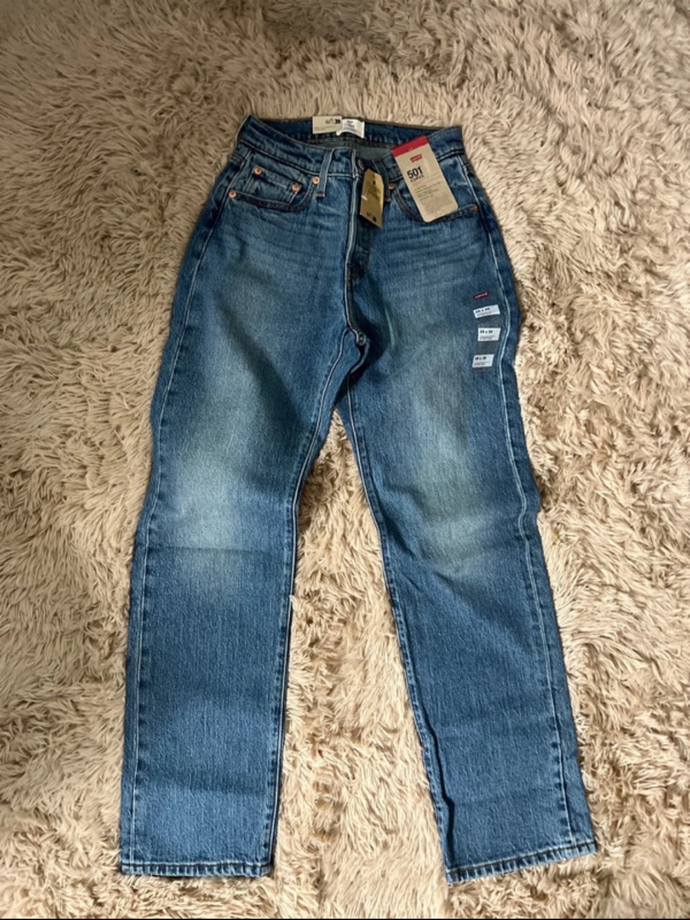 Levi's Straight Leg Jeans - Medium Blue Wash